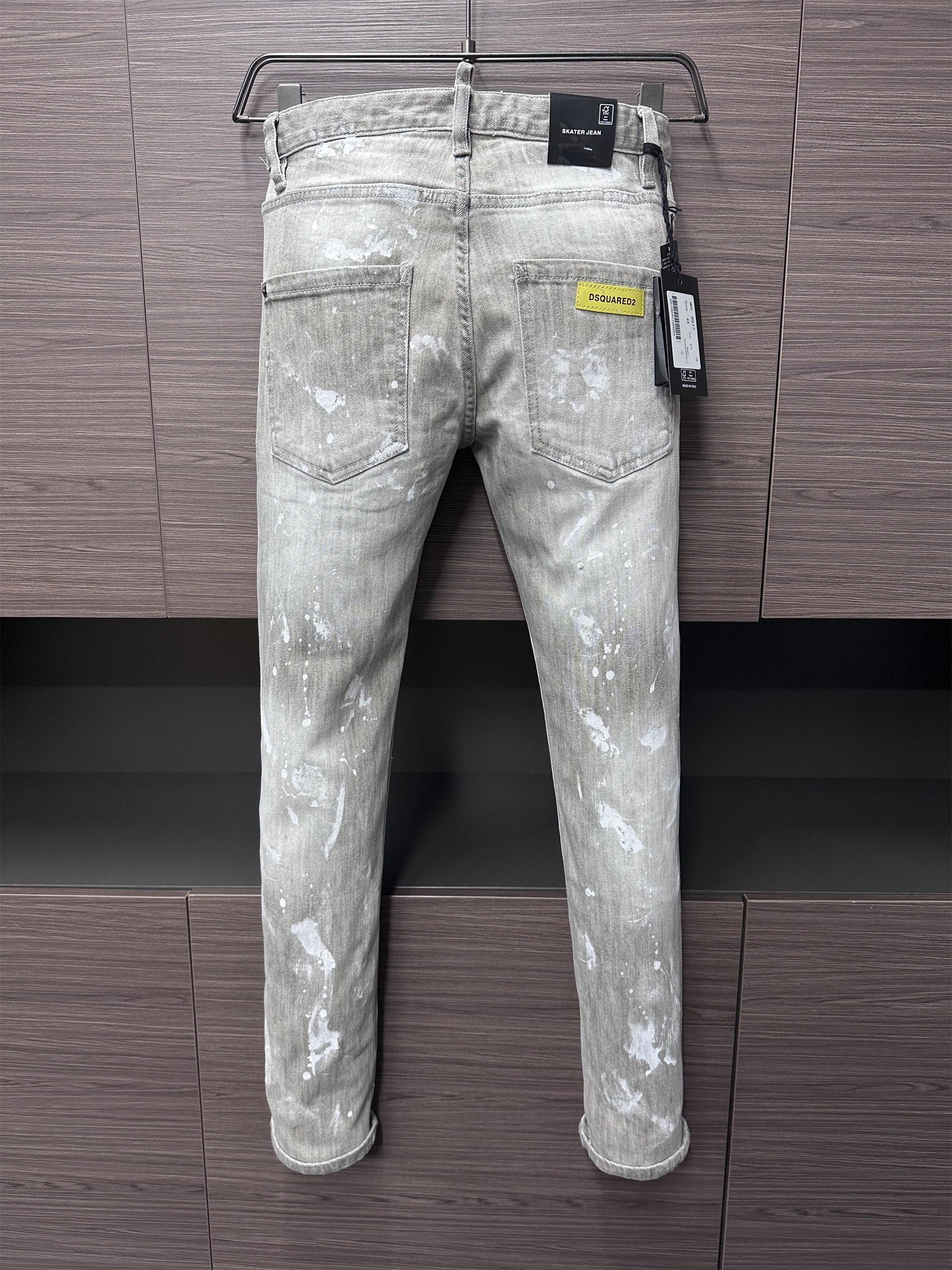D2 Jeans