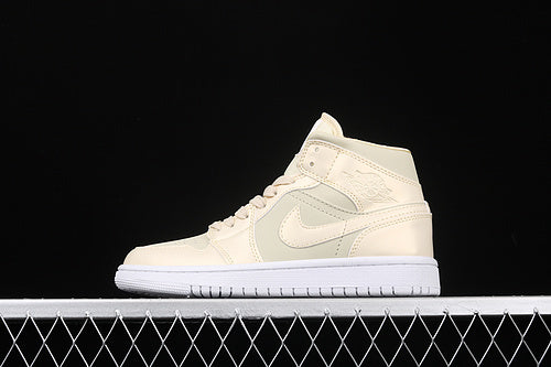 AJ1 Mid
