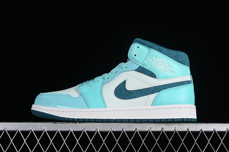 AJ1 Mid