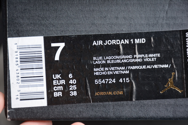 AJ1 Mid