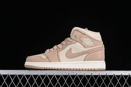 AJ1 Mid