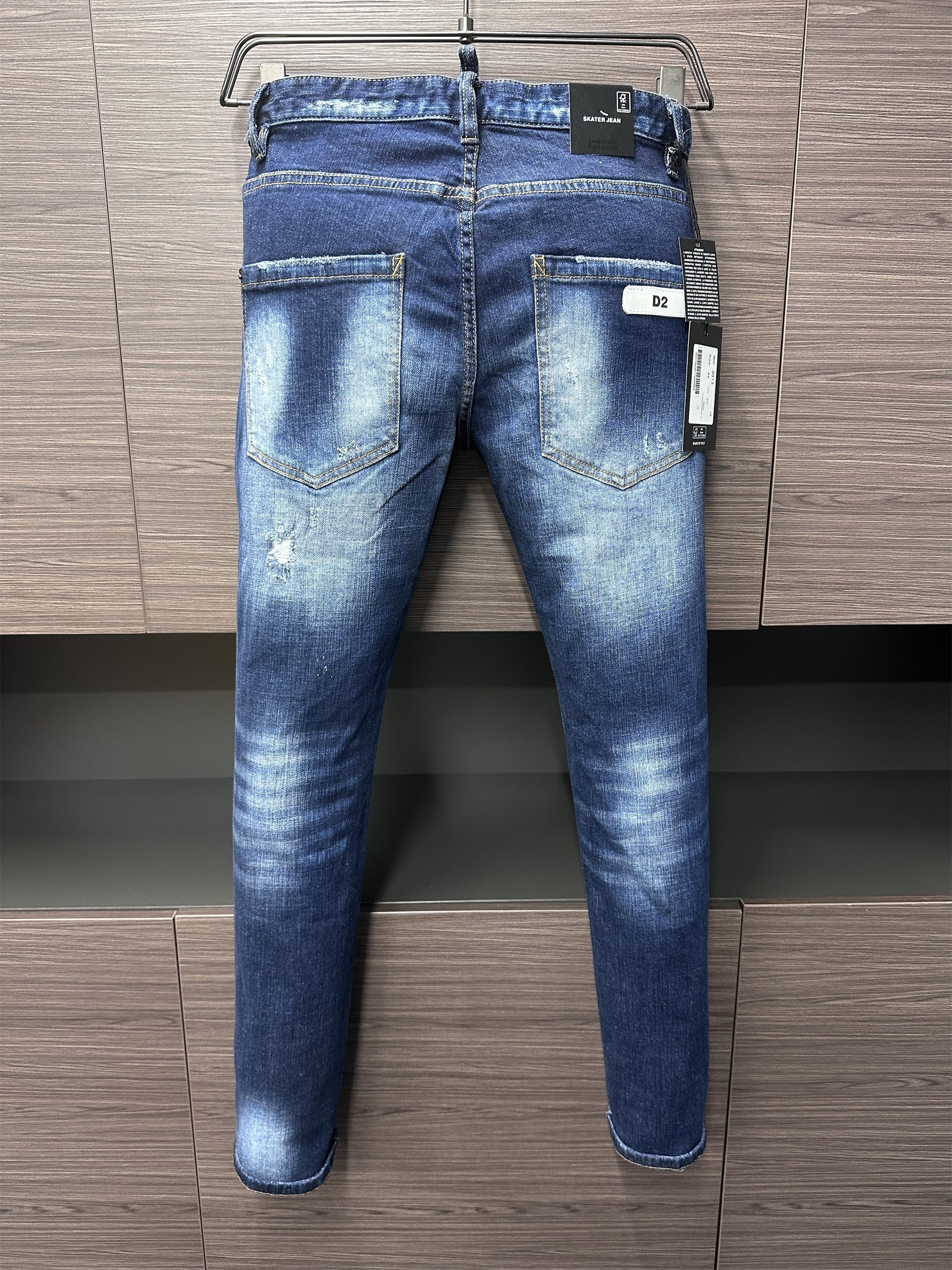 D2 Jeans