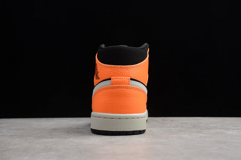 AJ1 Mid