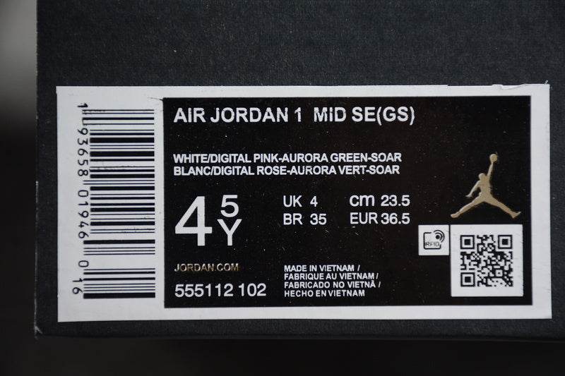 AJ1 Mid