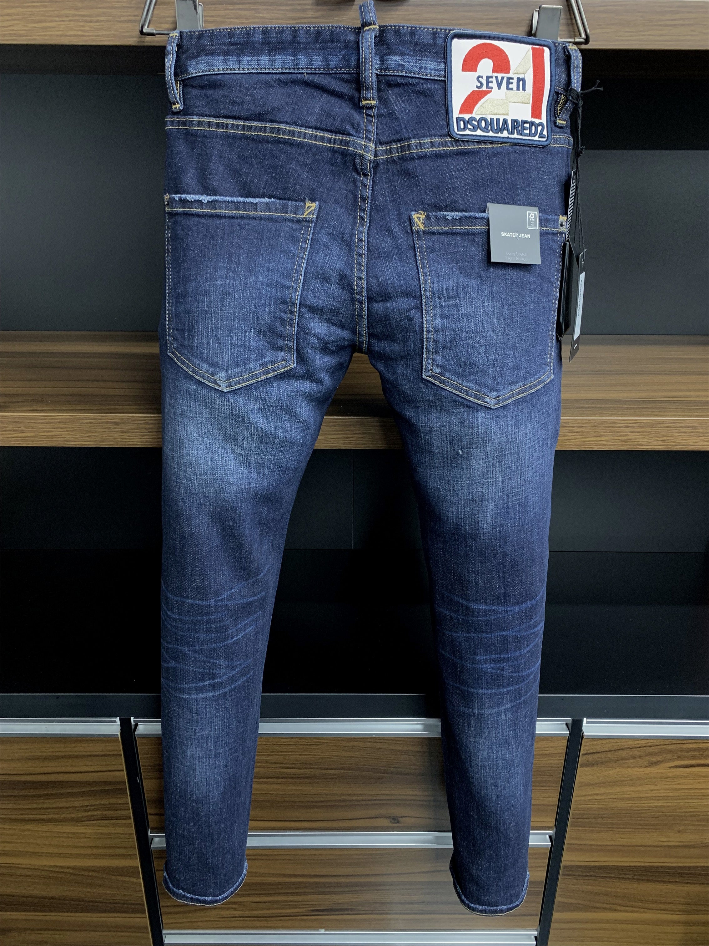 D2 Jeans