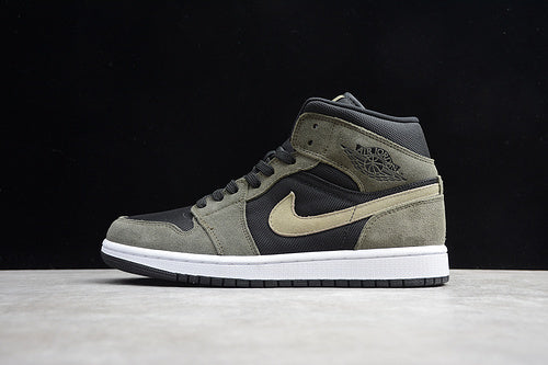 AJ1 Mid