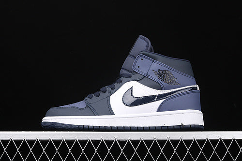AJ1 Mid