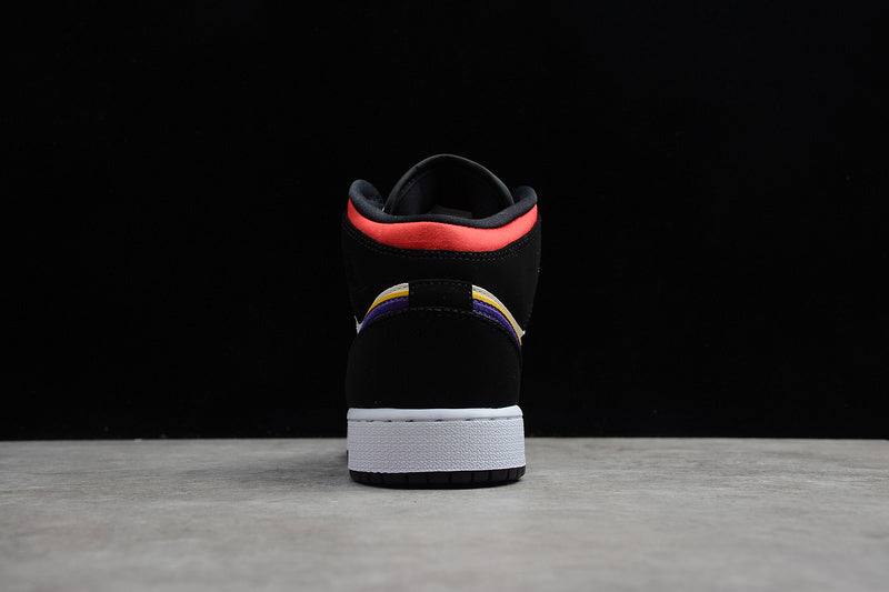 AJ1 Mid