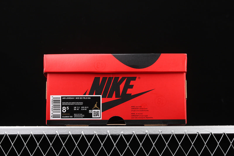 AJ1 Mid