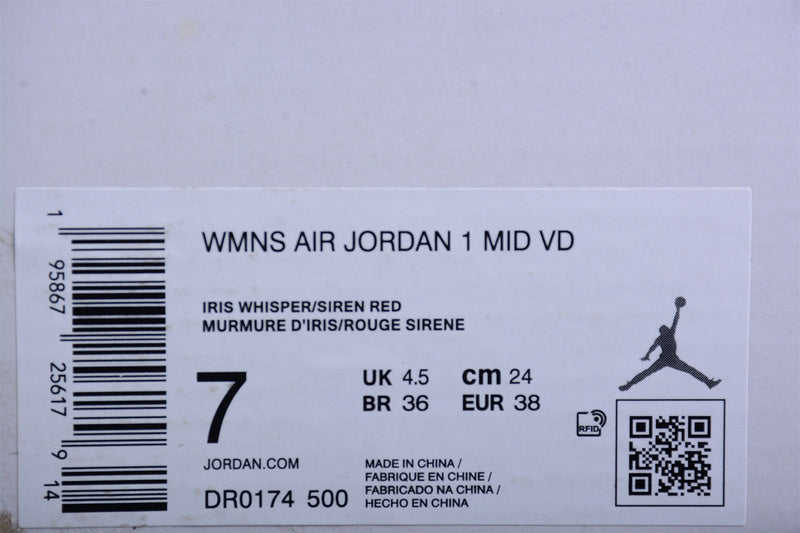 AJ1 Mid