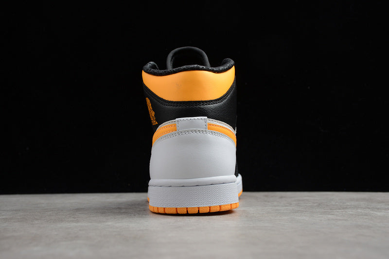AJ1 Mid