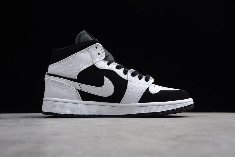 AJ1 Mid
