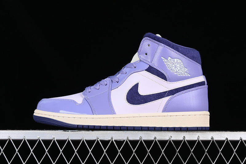 AJ1 Mid