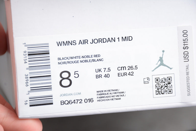 AJ1 Mid