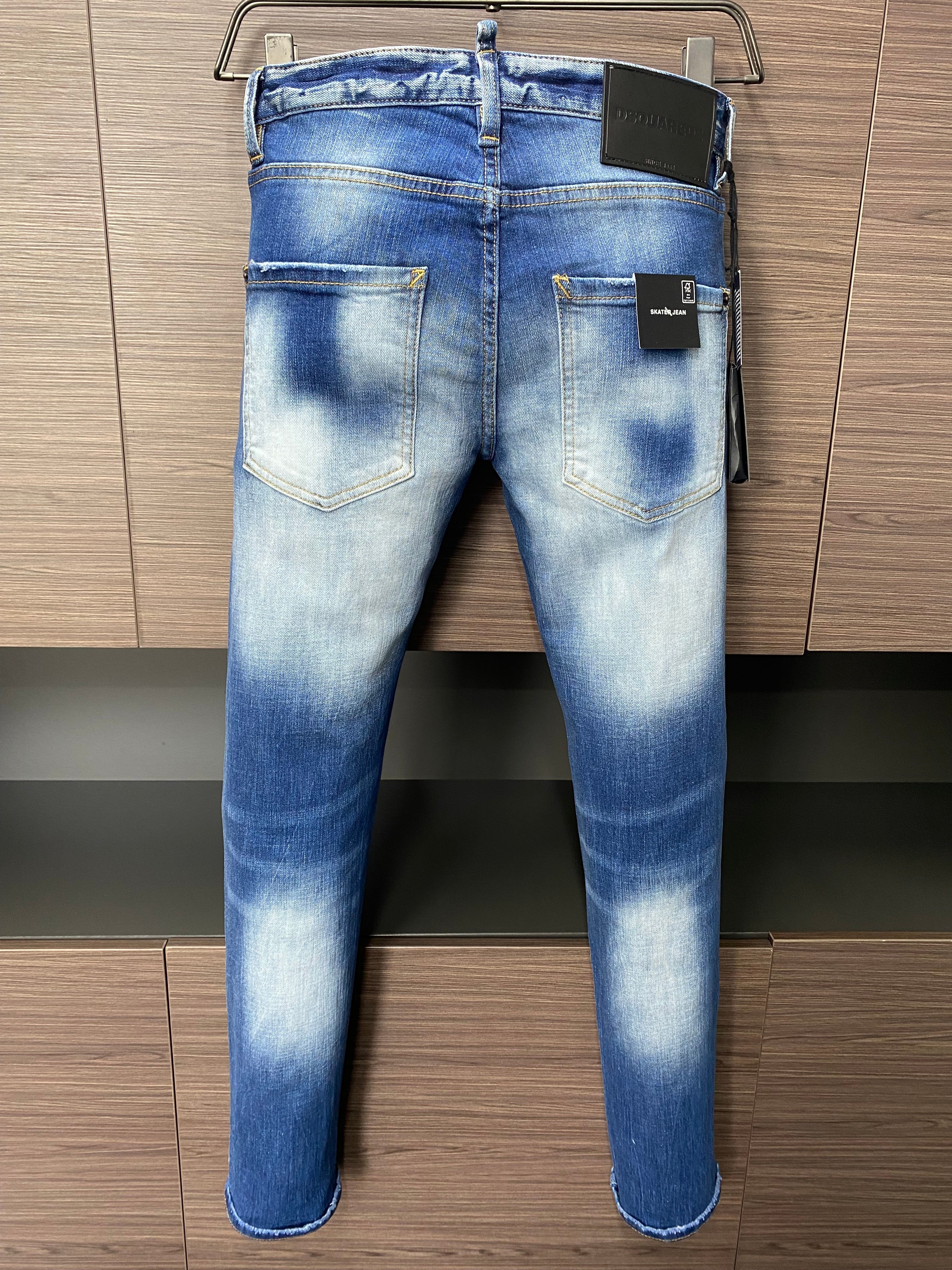 D2 Jeans