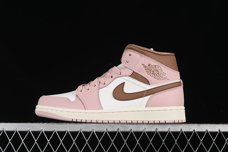 AJ1 Mid