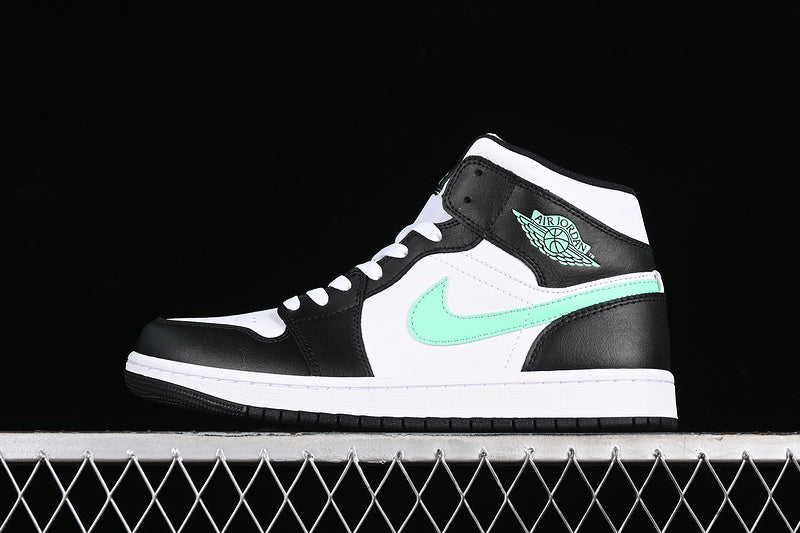 AJ1 Mid