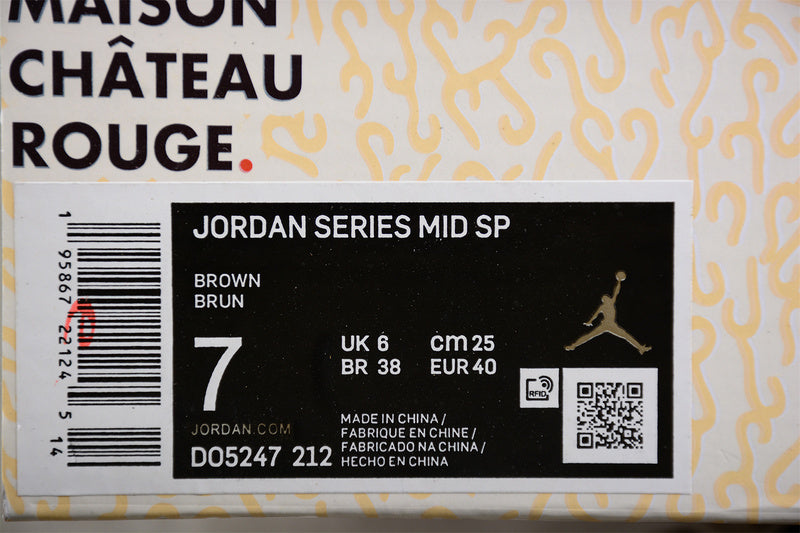 AJ1 Mid