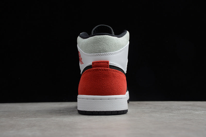 AJ1 Mid