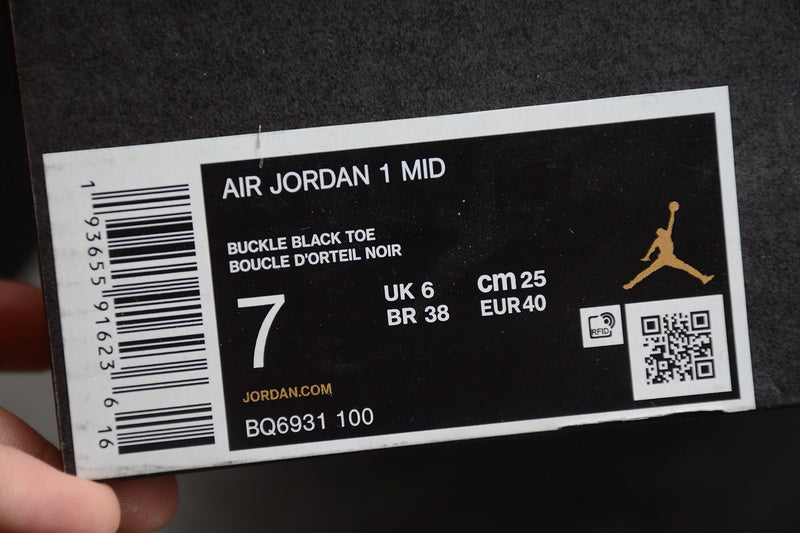 AJ1 Mid