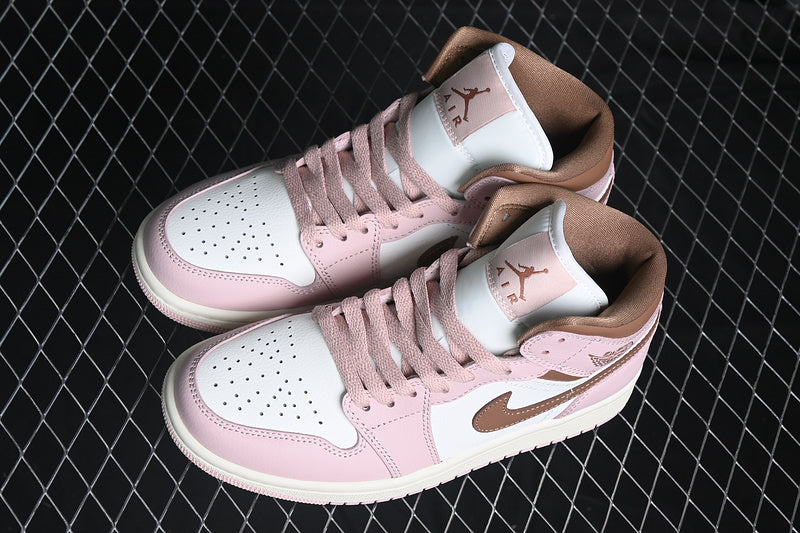 AJ1 Mid