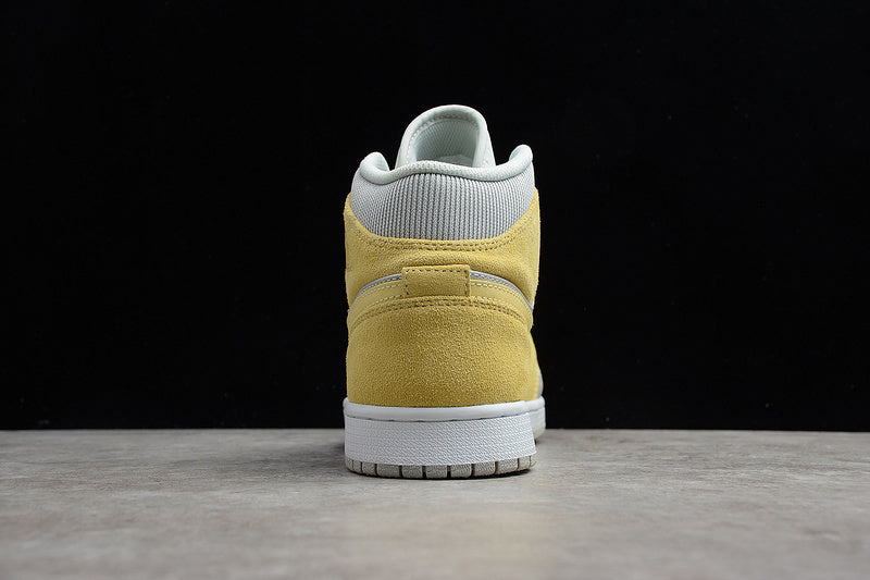 AJ1 Mid