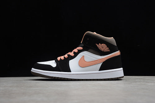 AJ1 Mid