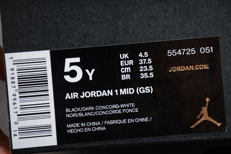 AJ1 Mid