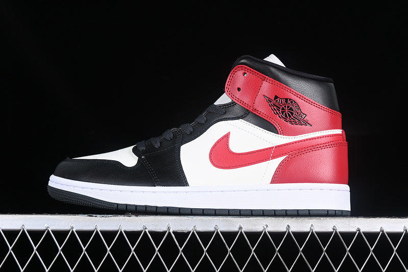 AJ1 Mid
