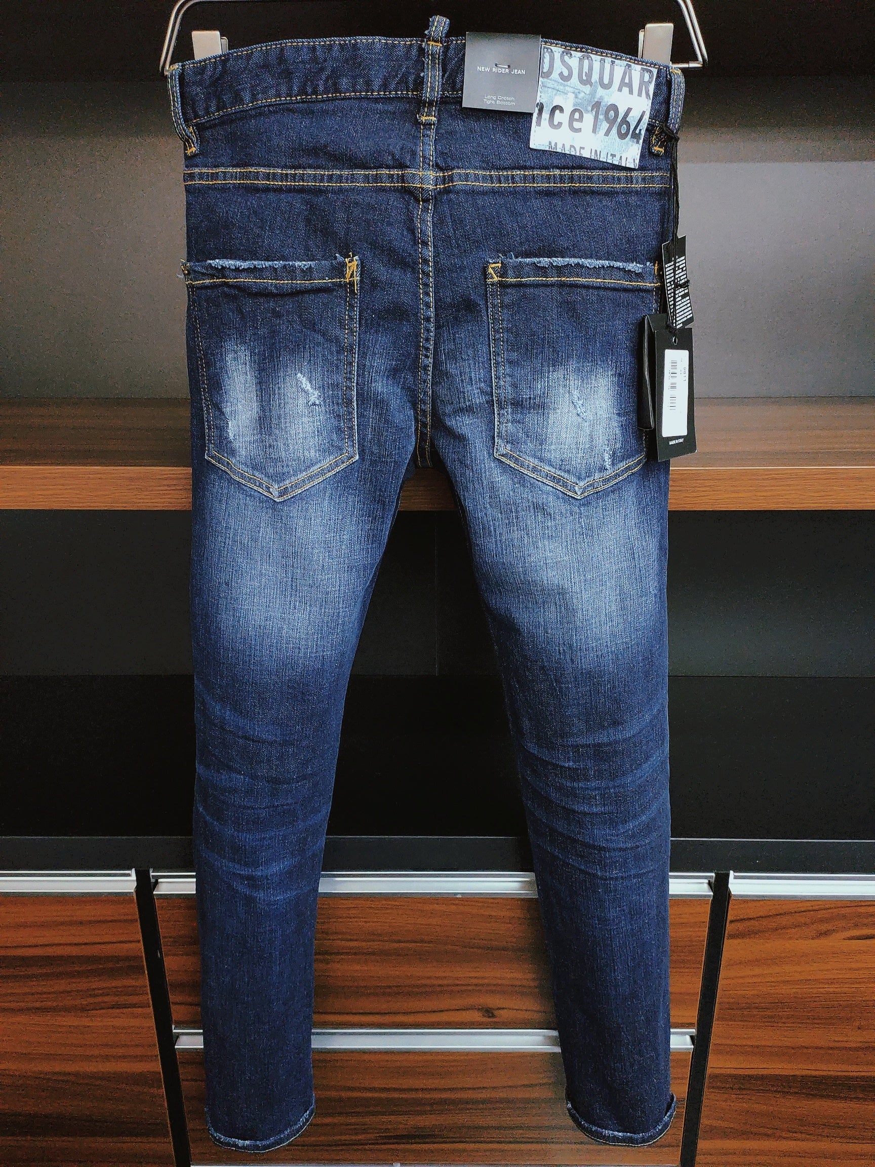 D2 Jeans