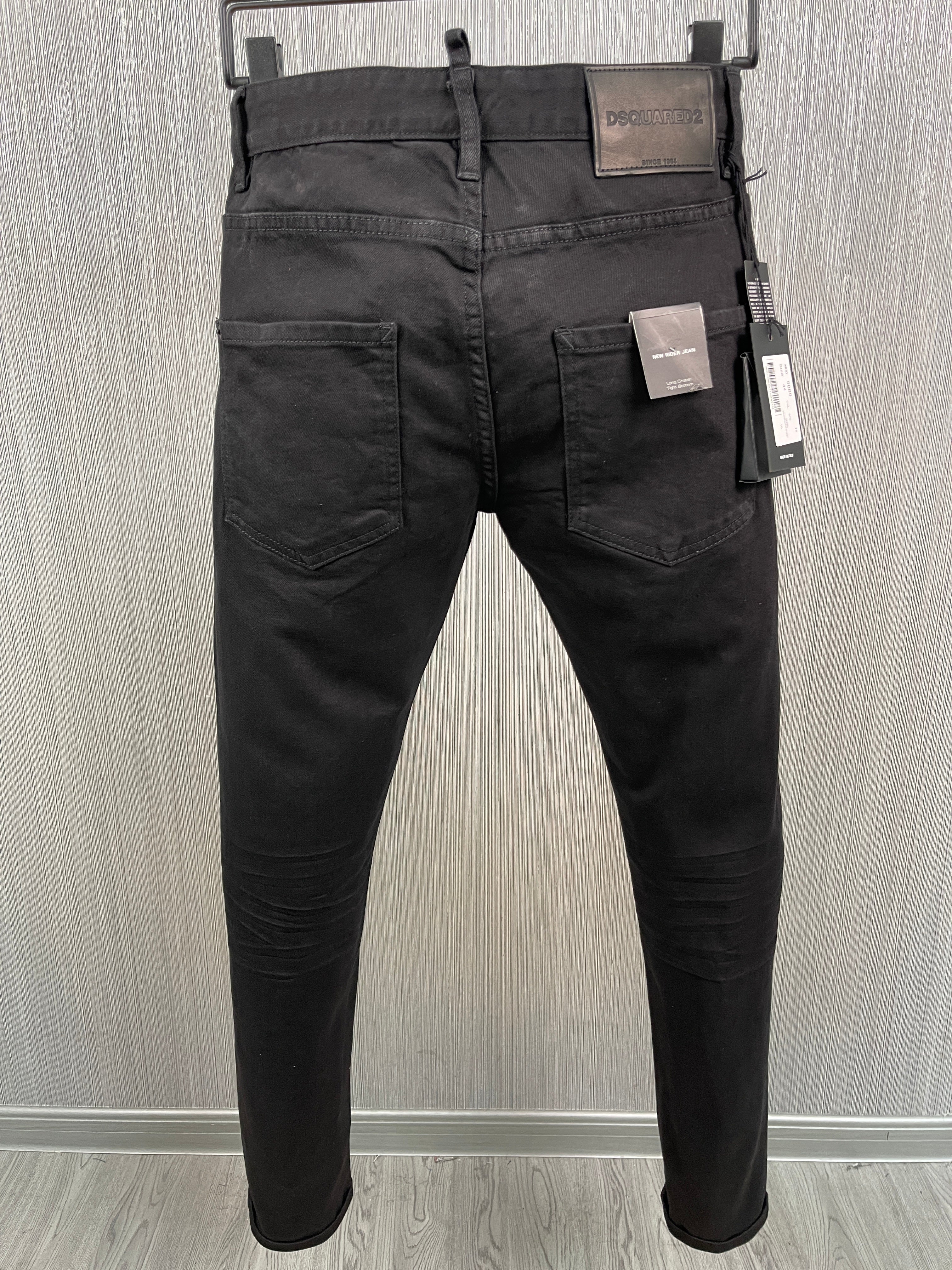 D2 Jeans