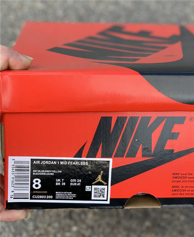 AJ1 Mid
