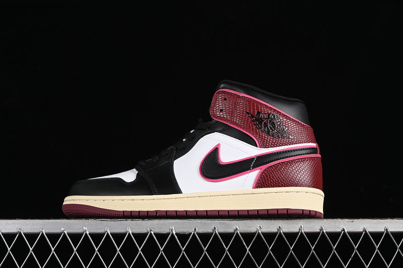 AJ1 Mid