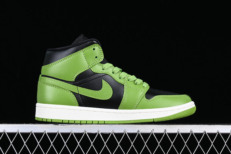 AJ1 Mid