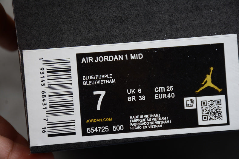 AJ1 Mid