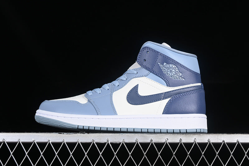 AJ1 Mid