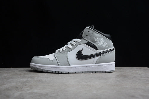 AJ1 Mid