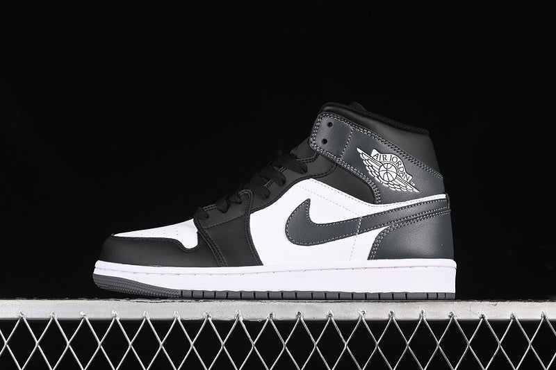 AJ1 Mid