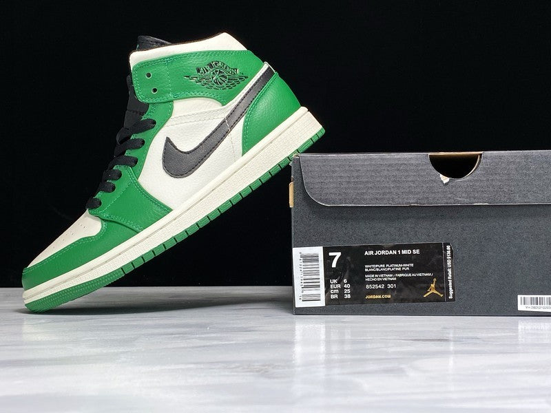 AJ1 Mid