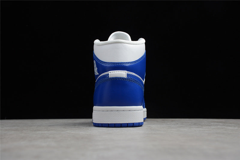 AJ1 Mid
