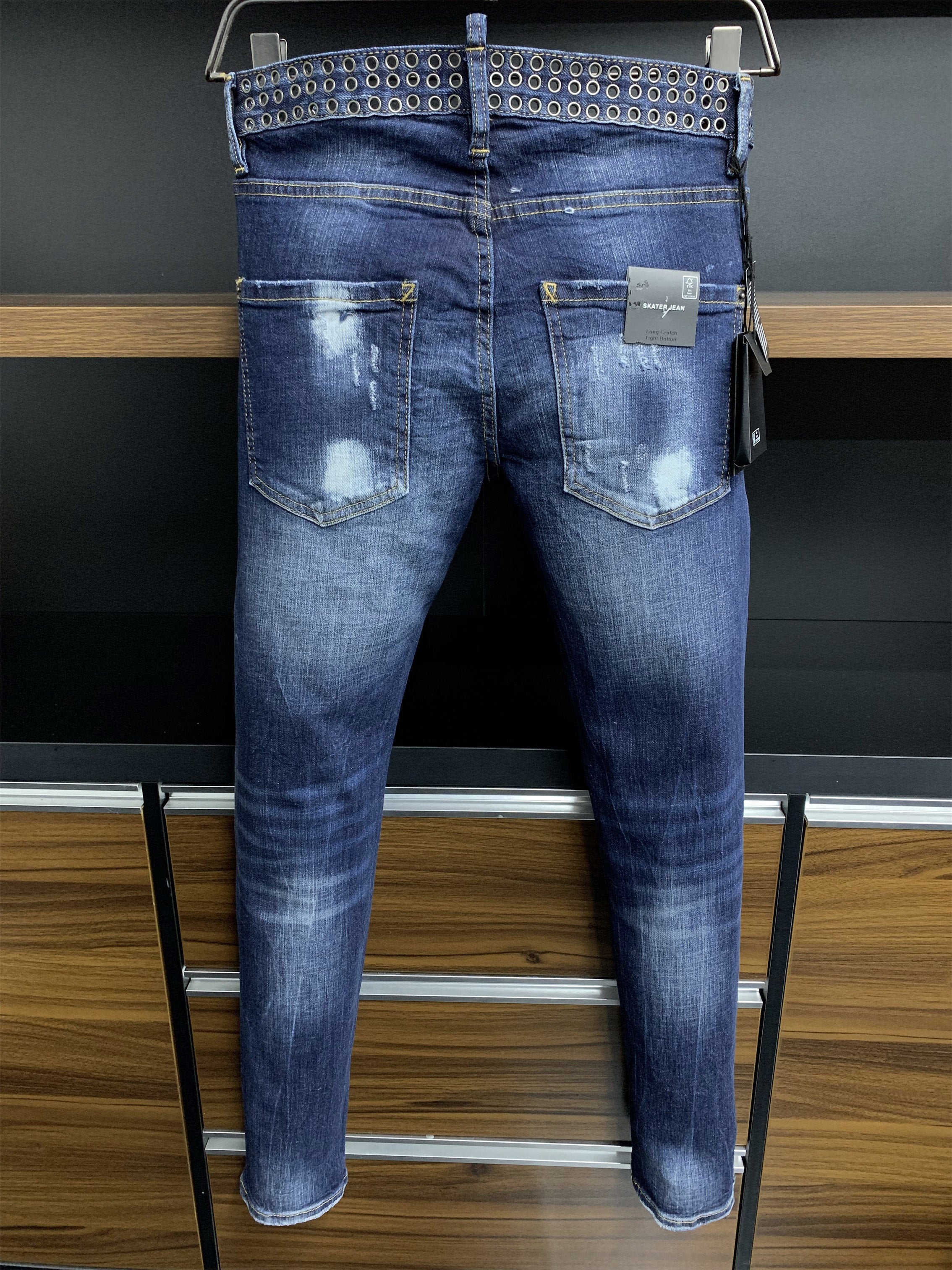 D2 Jeans