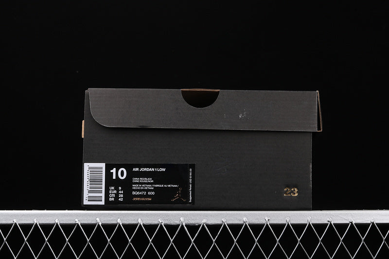 AJ1 Mid