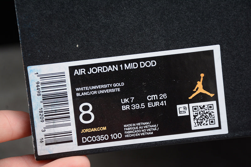 AJ1 Mid