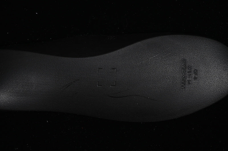 AJ4