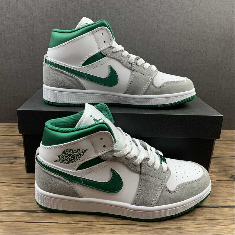 AJ1 Mid