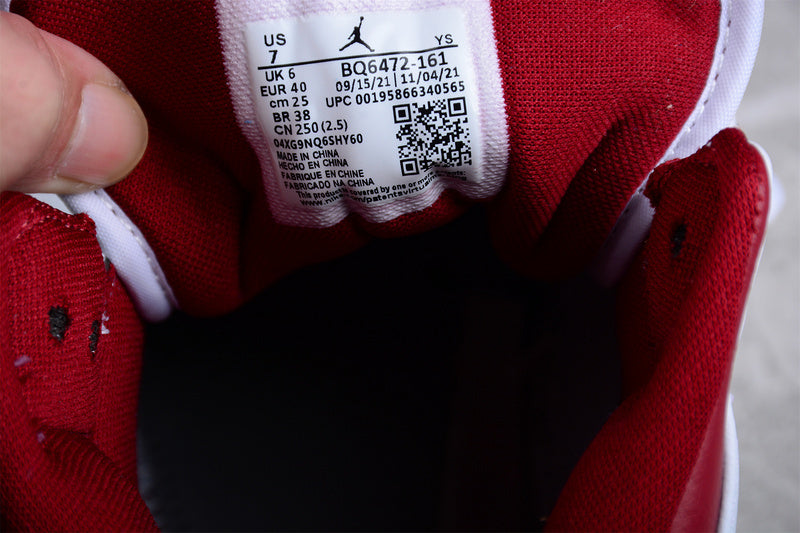 AJ1 Mid
