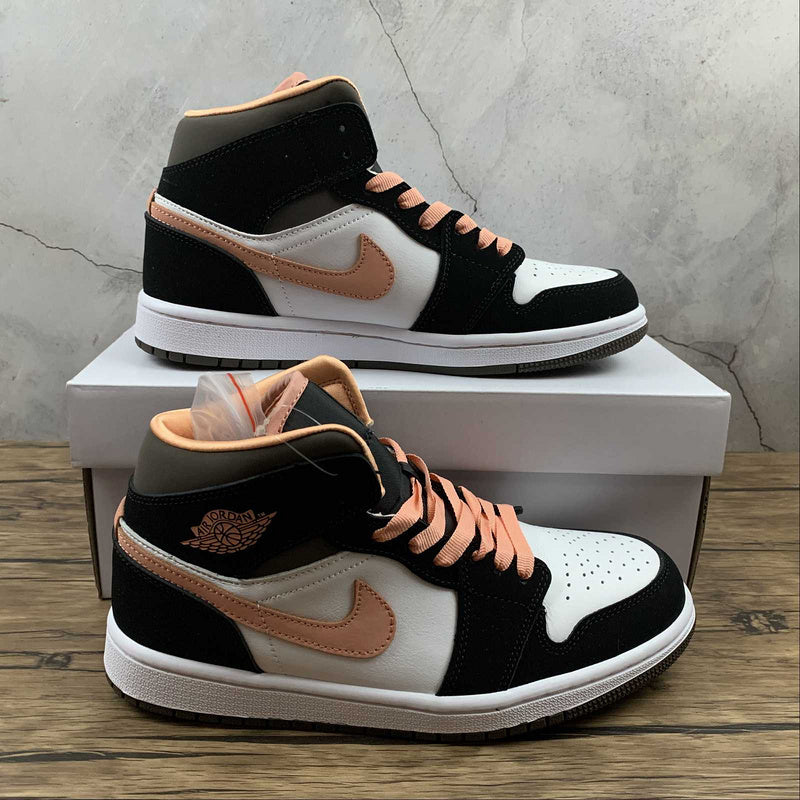 AJ1 Mid