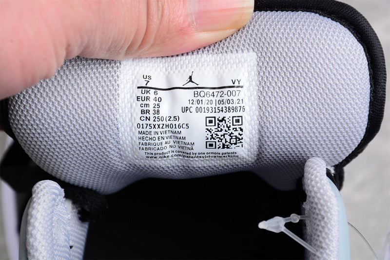 AJ1 Mid