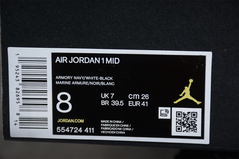 AJ1 Mid