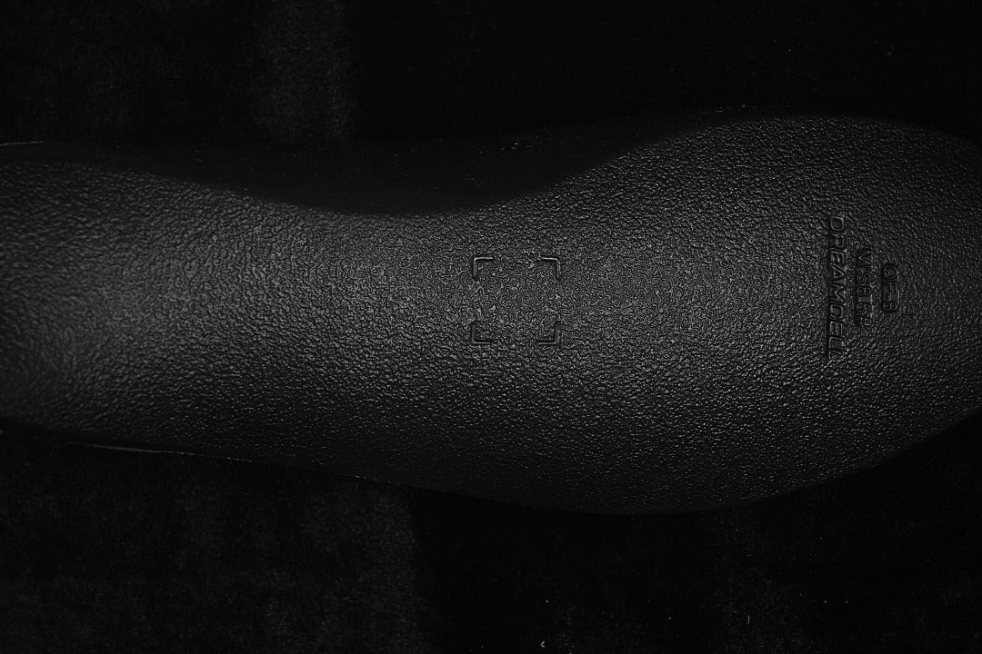 AJ4